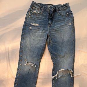 Abercrombie girlfriend jeans with side detail